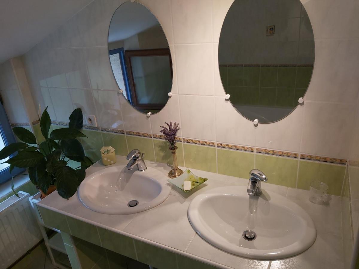 Ô miroir... sans détour dis-moi tout de ce séjour Francescas Exterior foto